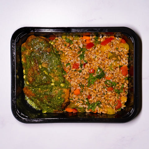 Pesto Chicken with Farro, Red and Green Bell Peppers